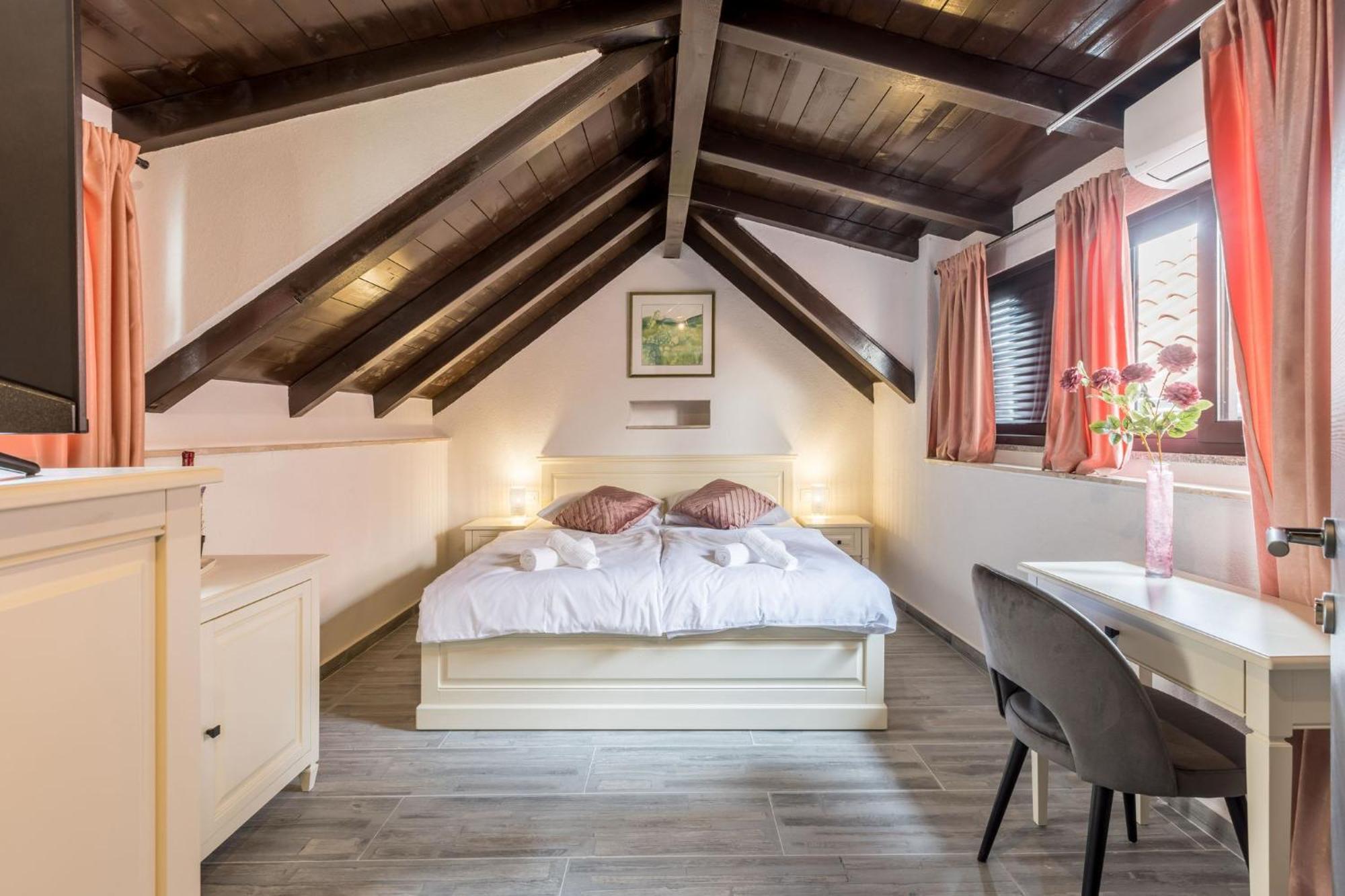 سبليت Old Town B&B Rooms Matusko المظهر الخارجي الصورة