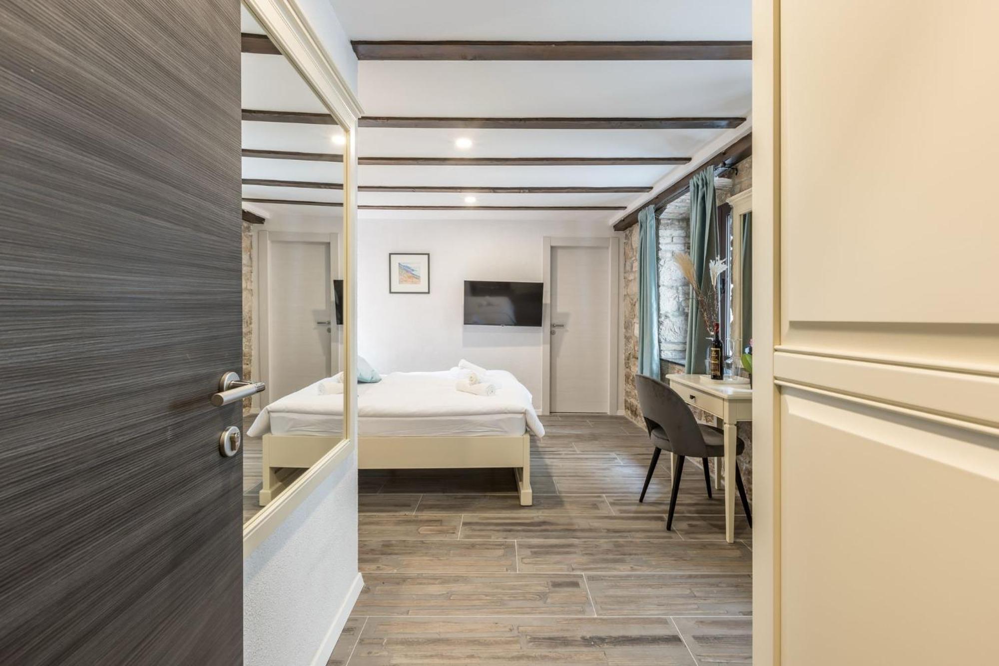 سبليت Old Town B&B Rooms Matusko الغرفة الصورة